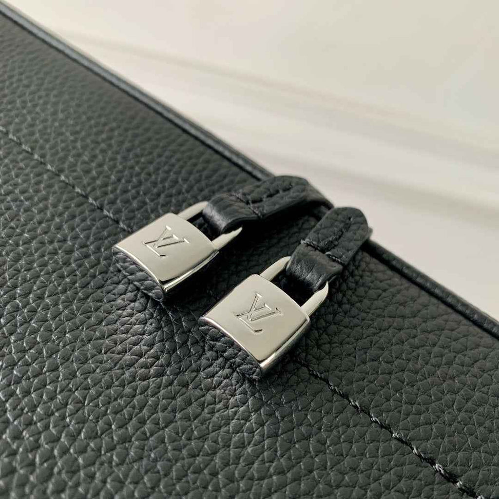 Louis Vuitton Flore Mahina Leather M12139 - Default Title - View 5