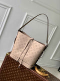 Louis Vuitton Flore Mahina Leather M12140 - Default Title - View 1