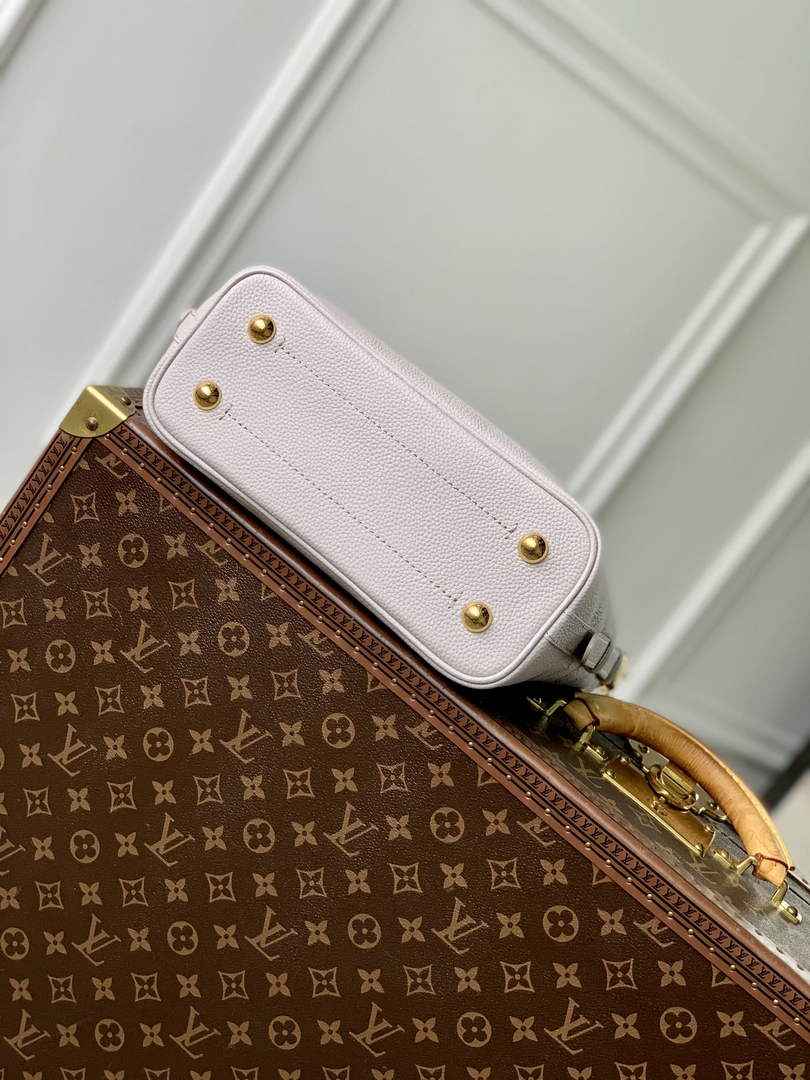 Louis Vuitton Flore Shoulder Bag M12496 | Gray Mahina Calfskin Leather