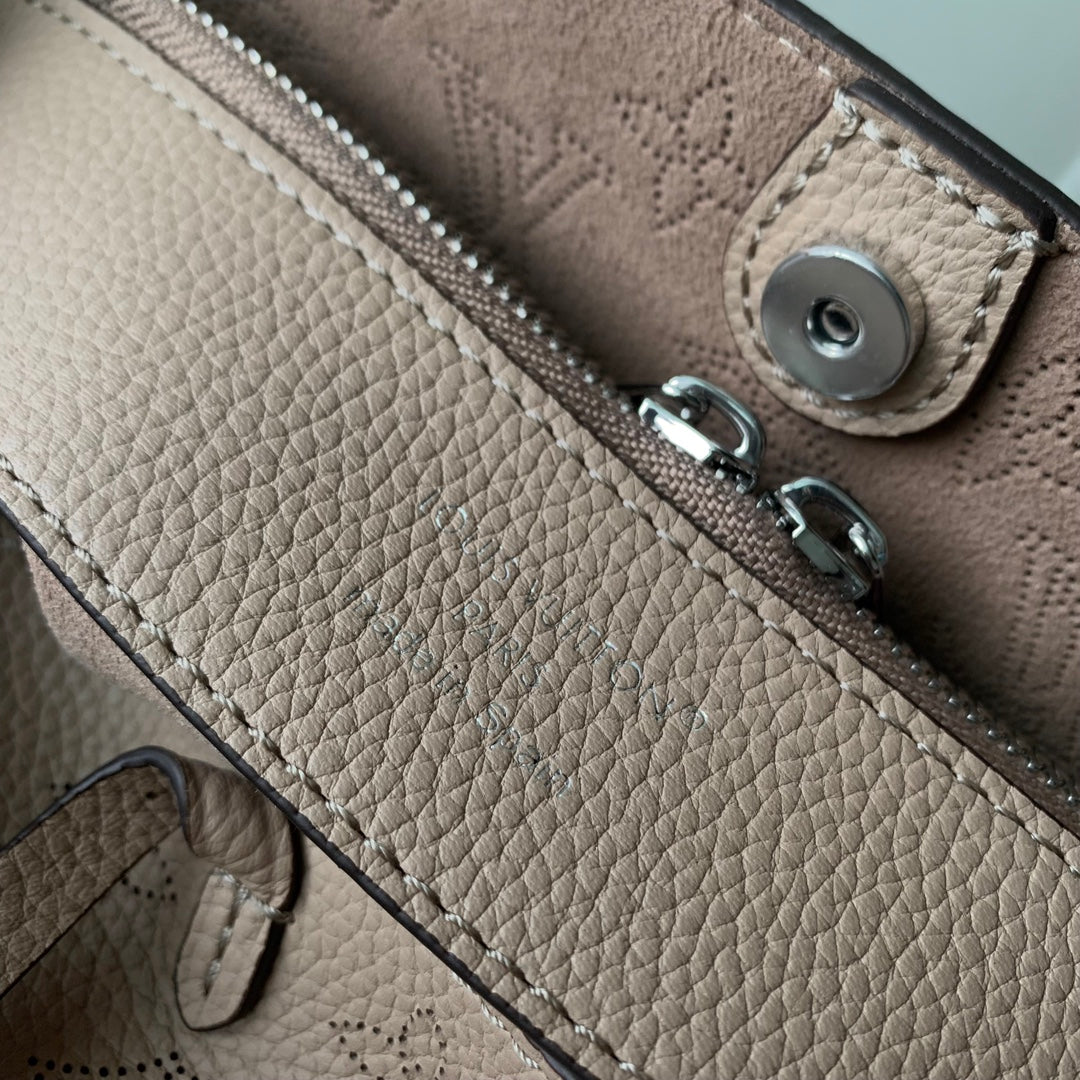 Louis Vuitton Flore Shoulder Bag M12140 | Khaki Mahina Calfskin Leather