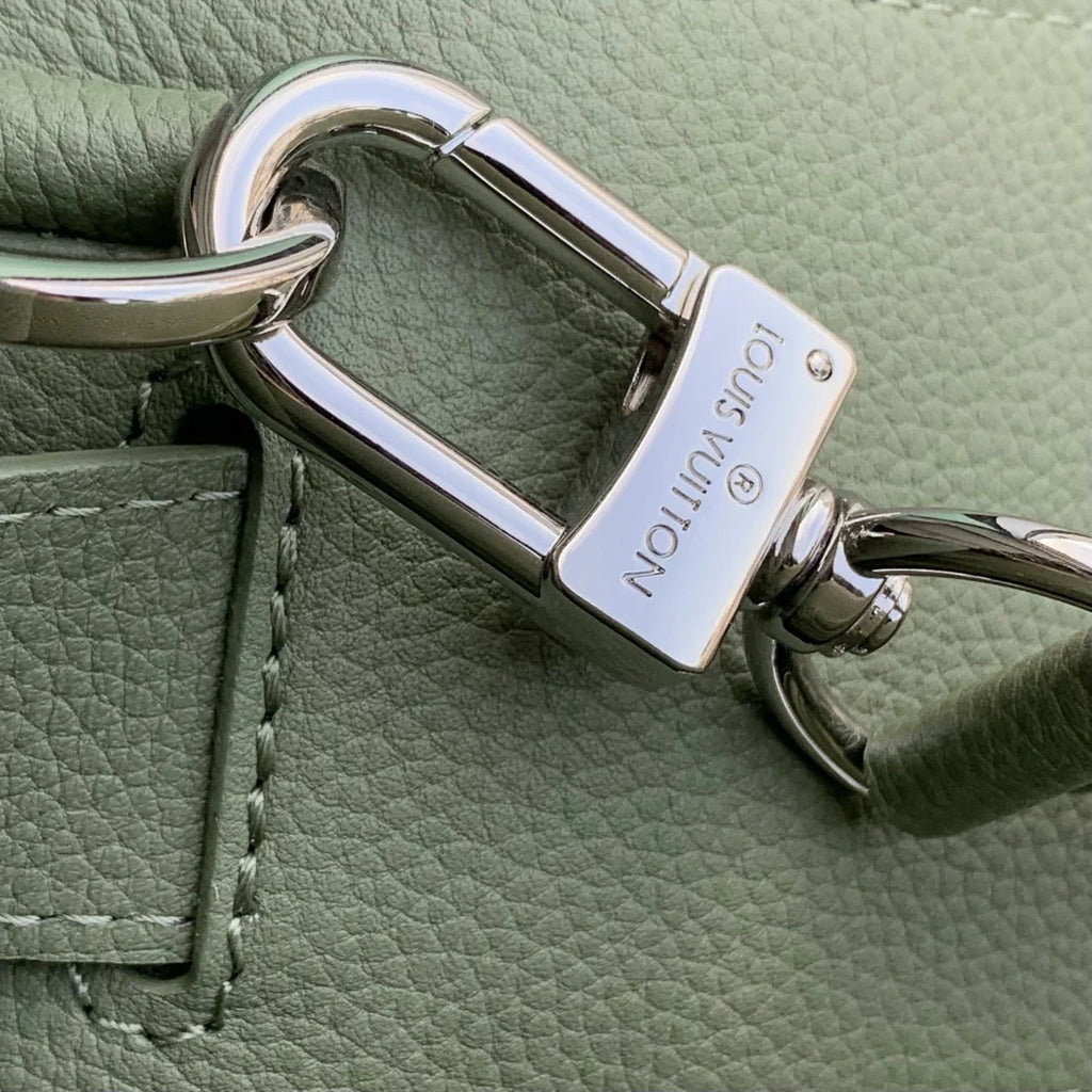 Louis Vuitton Georges Tote MM Bag M23154 green calfskin leather