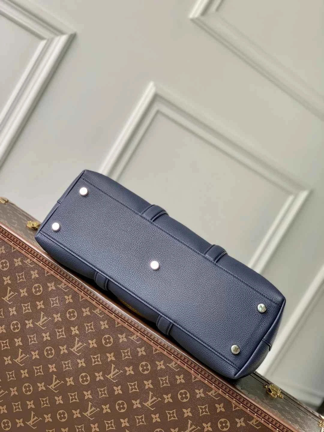 Louis Vuitton Georges Tote MM Bag M11663 blue calfskin leather