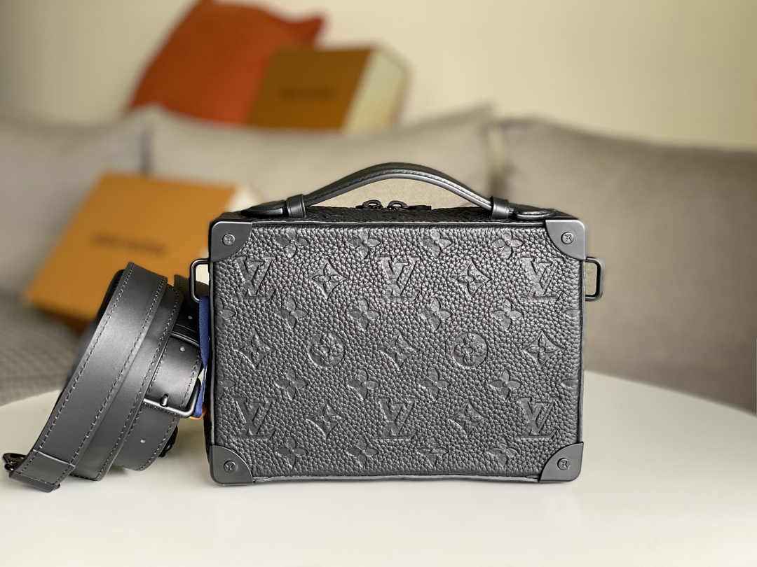 Louis Vuitton Handle Soft Trunk M59163 - Default Title - View 3