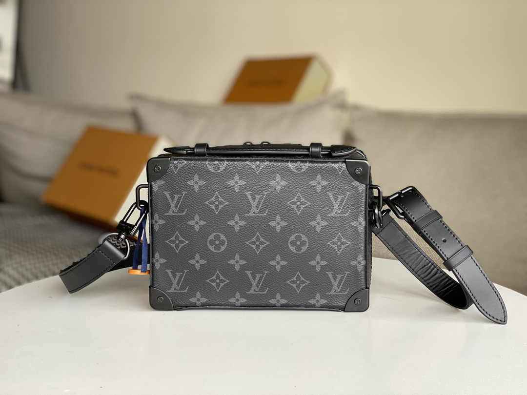 Louis Vuitton Handle Soft Trunk M45935 Monogram - Default Title - View 3