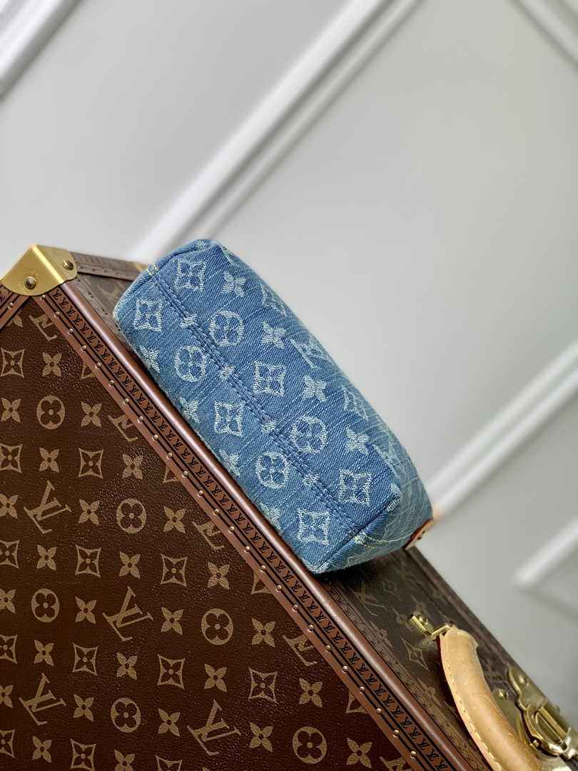 Louis Vuitton Hills Pochette M82949 Denim Blue - Default Title - View 4