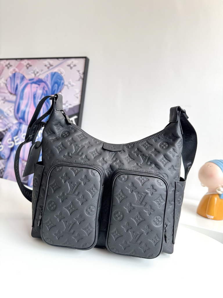 Louis Vuitton Hobo Cargo G65 M14778 Black Leather - Default Title - View 1
