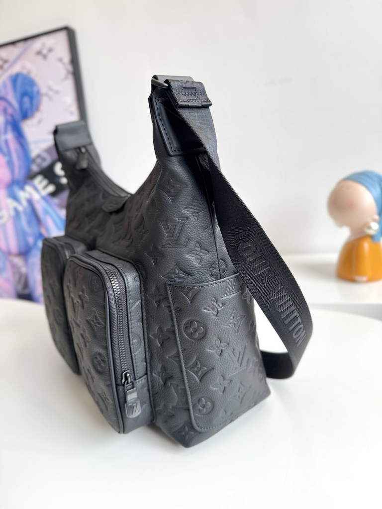 Louis Vuitton Hobo Cargo G65 M14778 Black Leather