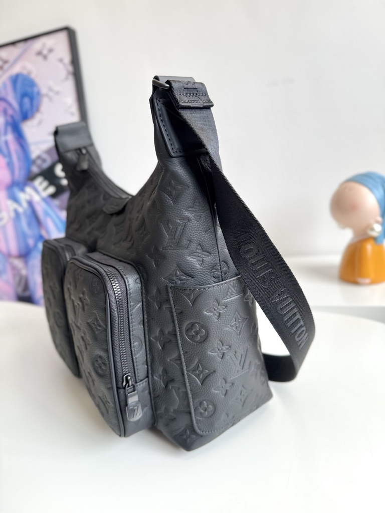 Louis Vuitton Hobo Cargo G65 M14778 Black Leather - Default Title - View 2