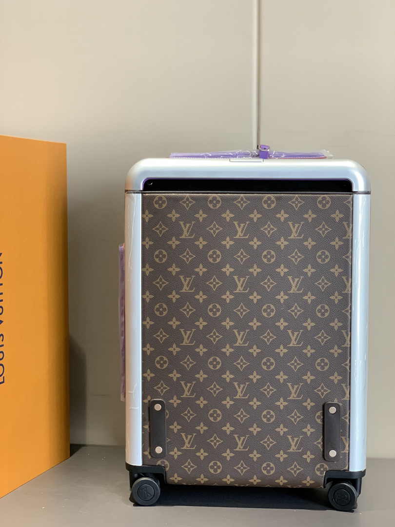 Louis Vuitton Horizon 55 M46782 Purple Monogram Canvas