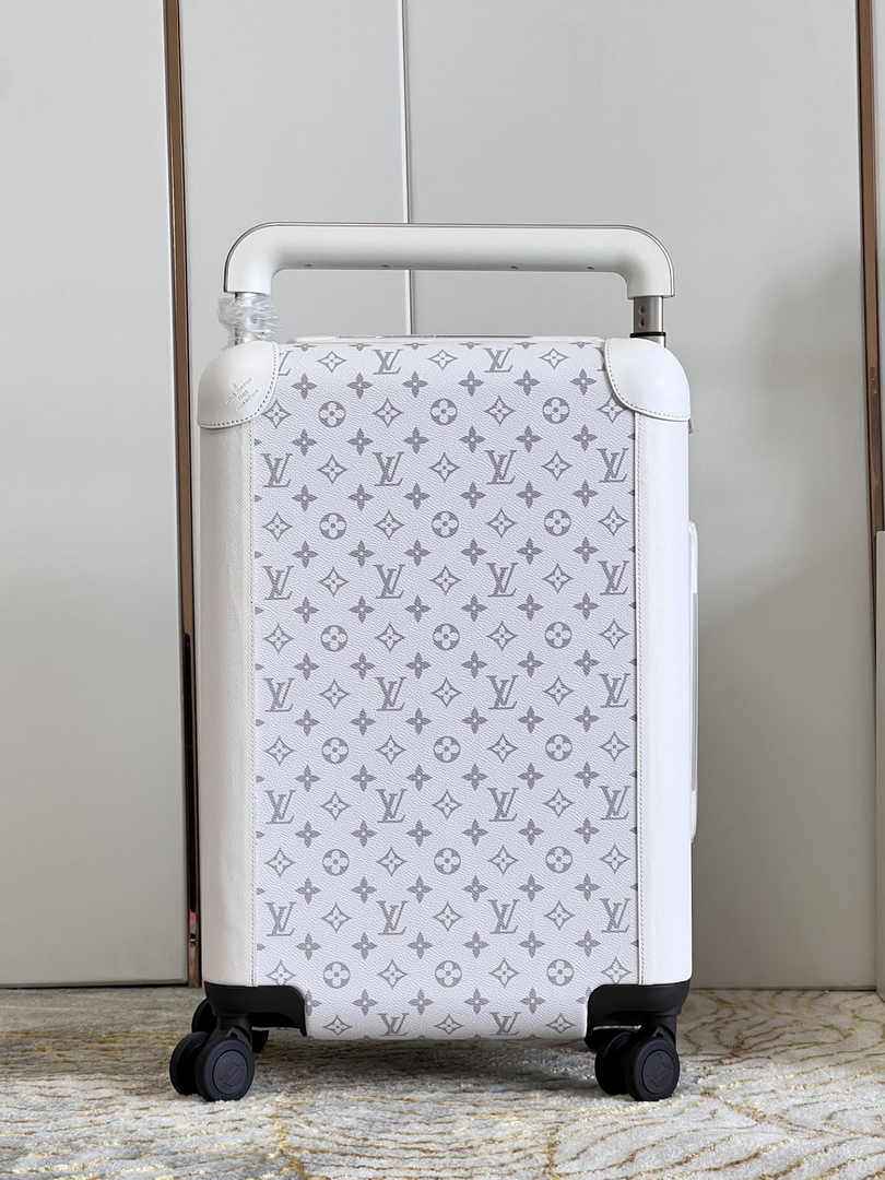 Louis Vuitton Horizon 55 M10149 White Monogram Canvas