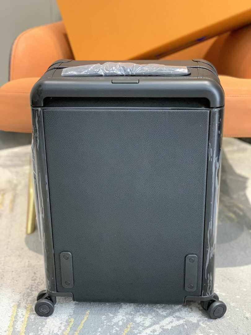 Louis Vuitton HORIZON 55 M10240 Black Cowhide leather