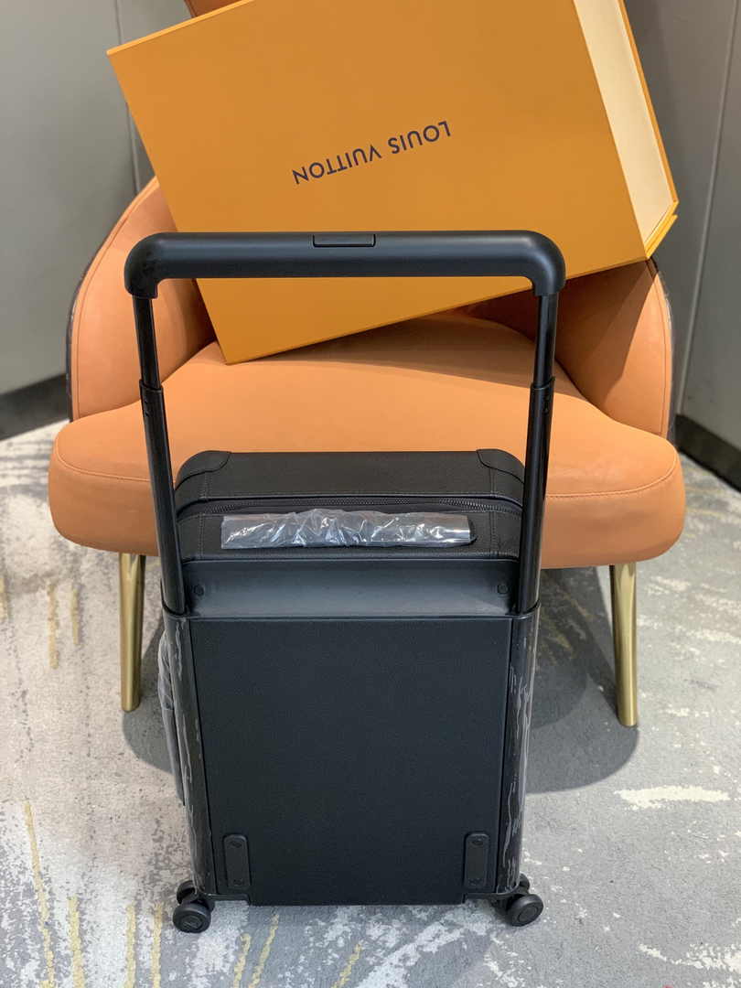 Louis Vuitton HORIZON 55 M10240 Black Cowhide leather