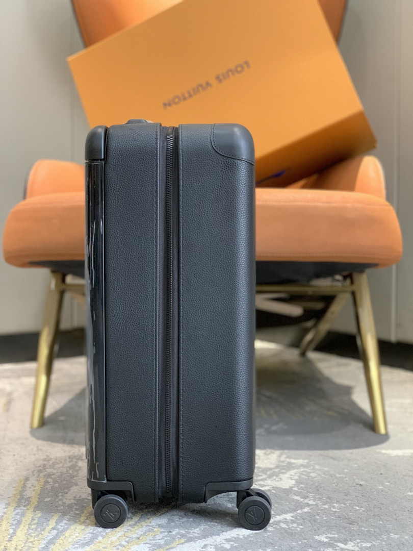 Louis Vuitton HORIZON 55 M10240 Black Cowhide leather