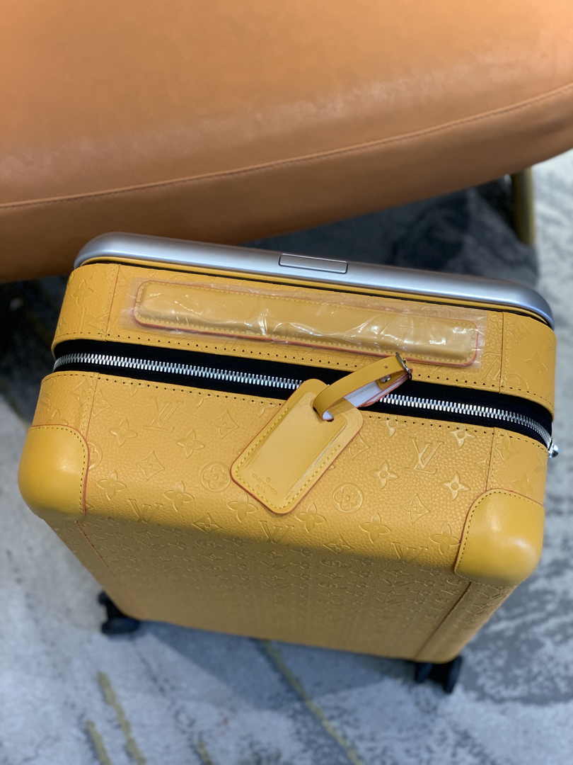 Louis Vuitton HORIZON 55 M23630 Yellow Monogram Leather