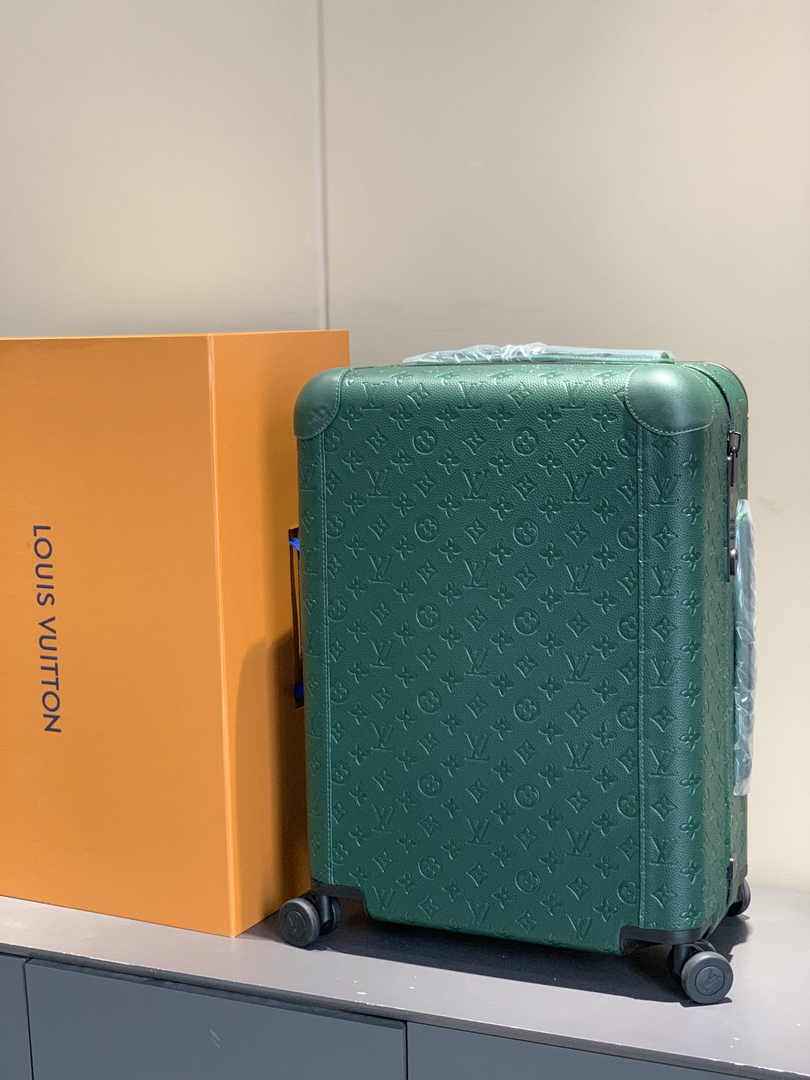 Louis Vuitton HORIZON 55 M24194 Green Monogram Leather
