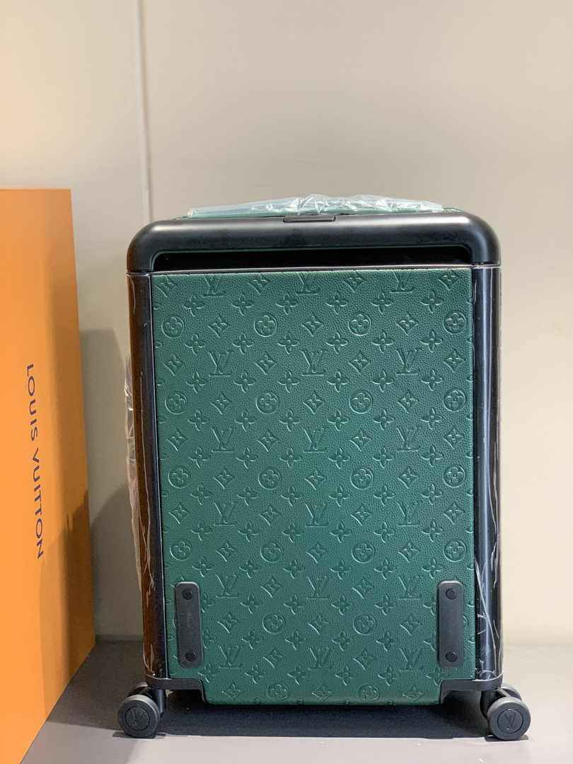 Louis Vuitton HORIZON 55 M24194 Green Monogram Leather