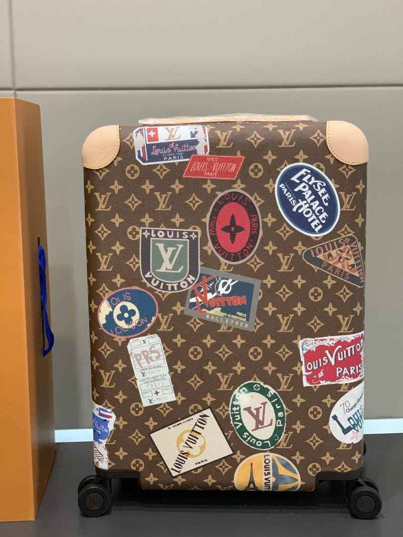Louis Vuitton HORIZON 55 M24959