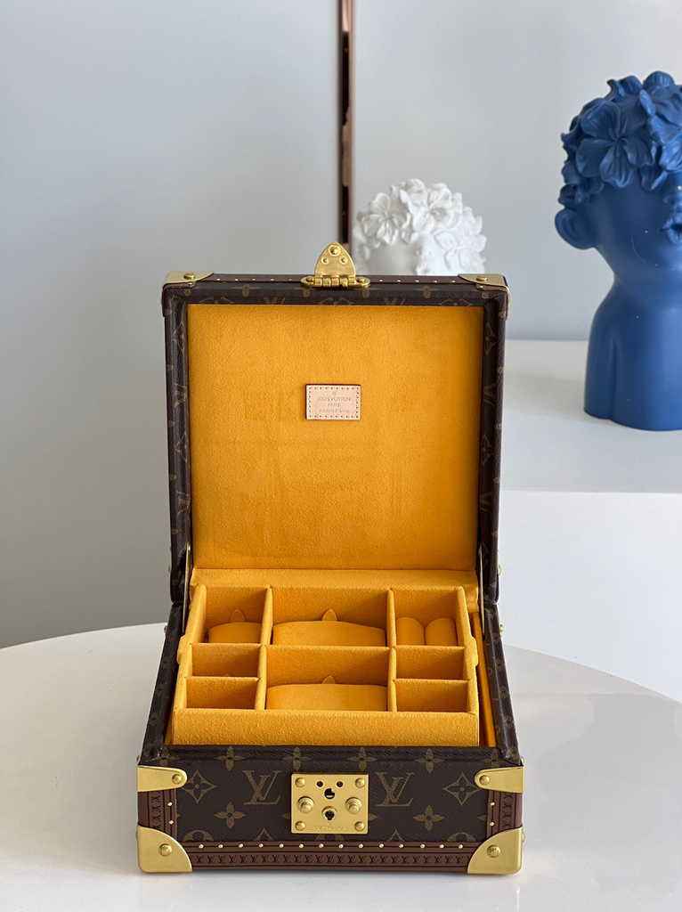 Louis Vuitton Jewelry Box Monogram Canvas M20040 Yellow - Default Title - View 1
