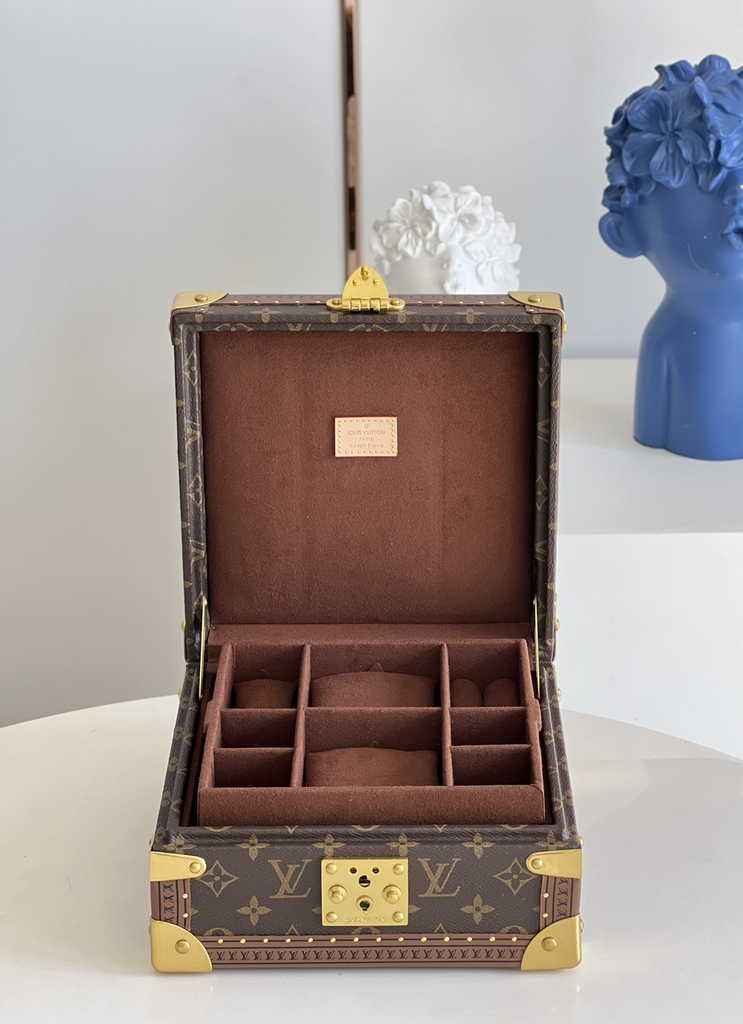 Louis Vuitton Jewelry Box Monogram Canvas M20040 Brown - Default Title - View 1