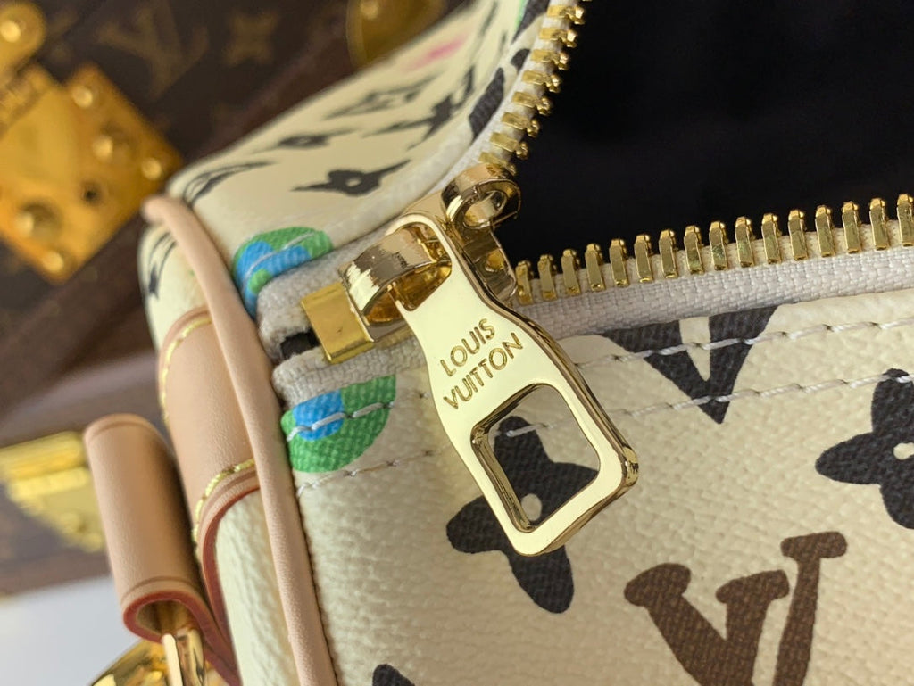 Louis Vuitton Keepall Bandoulière 45 M25233 Vanilla Monogram Canvas