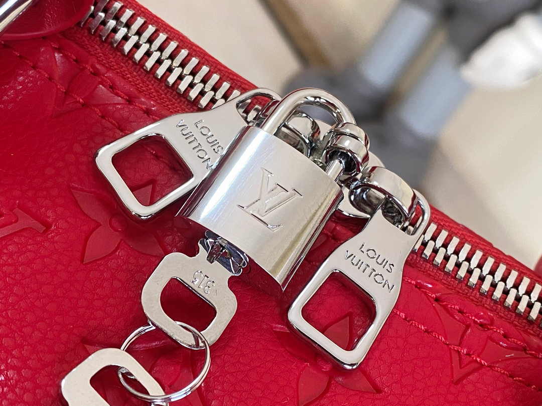Louis Vuitton Keepall Bandoulière 50 M23750 Red Leather
