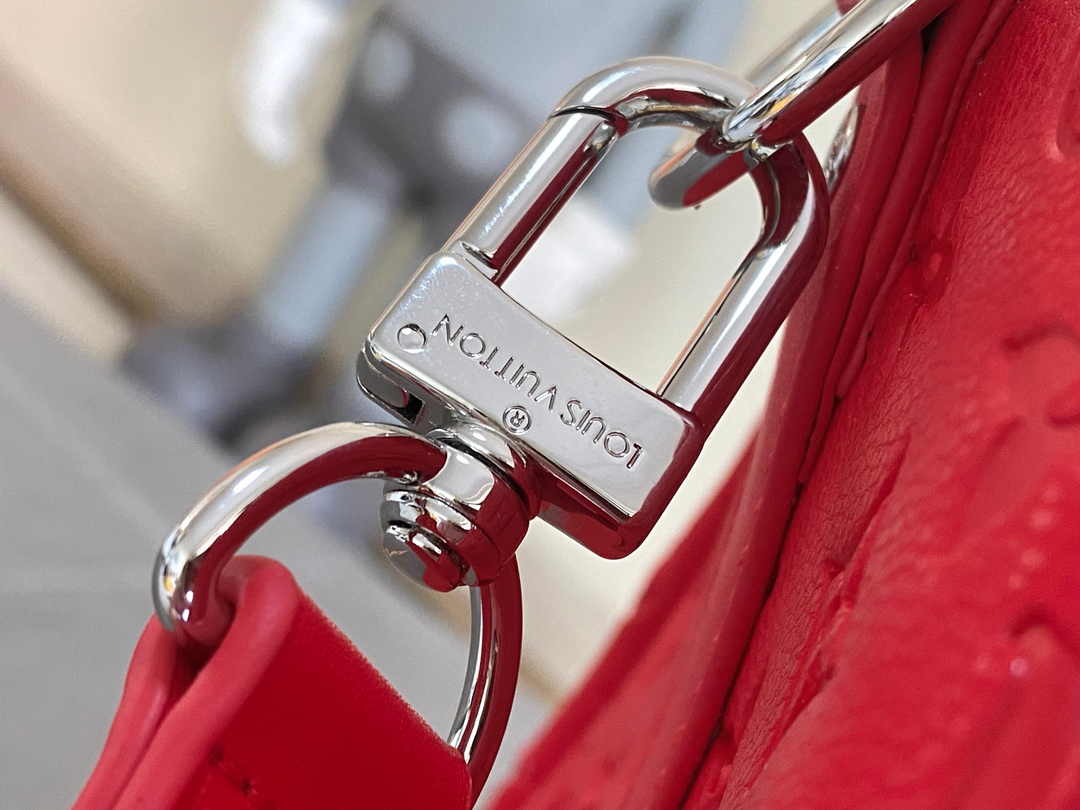 Louis Vuitton Keepall Bandoulière 50 M23750 Red Leather