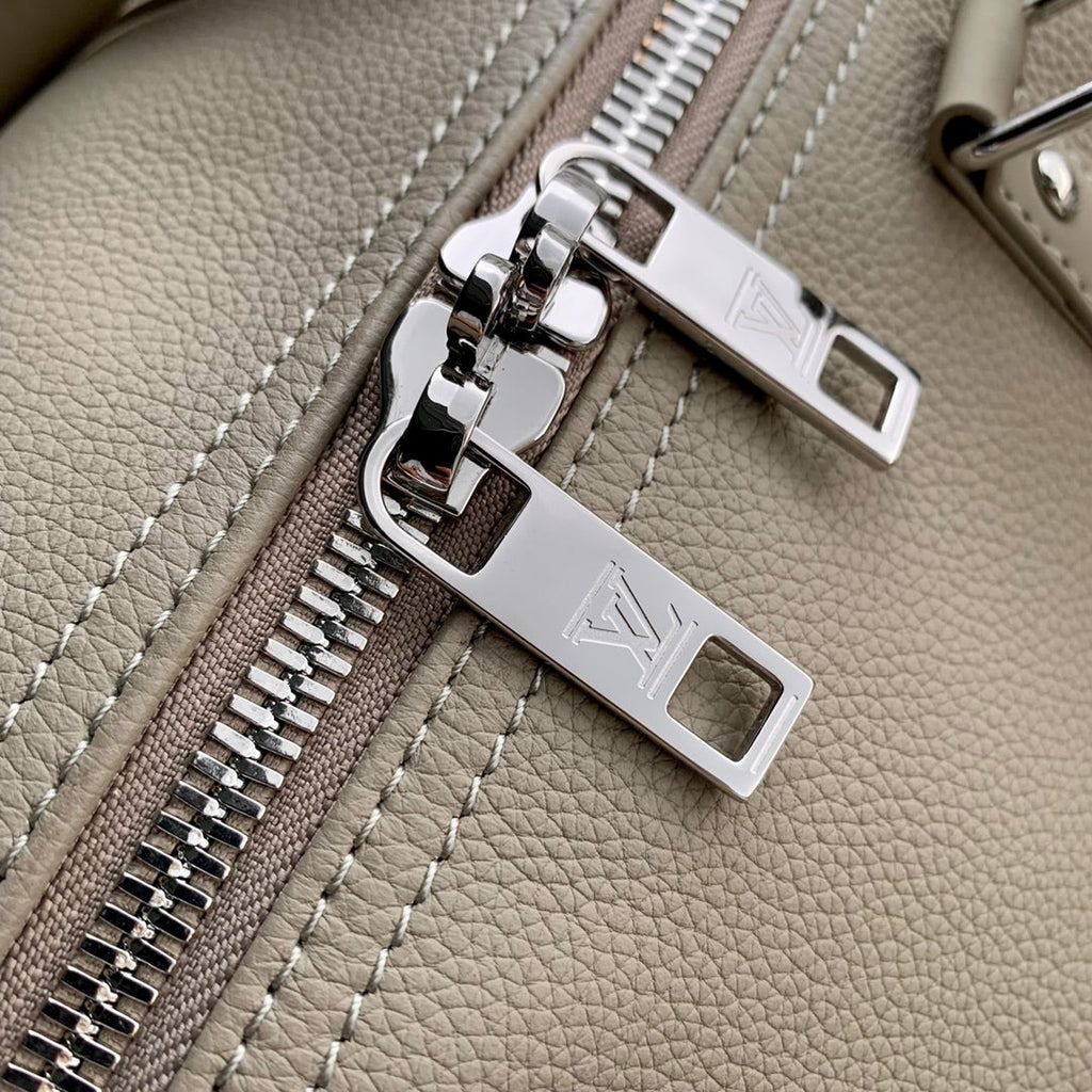 Louis Vuitton Keepall Bandouliere 50 Bag M22609 Gray Leather