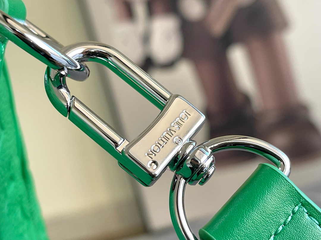 Louis Vuitton Keepall Bandoulière 50 M23751 Green Leather