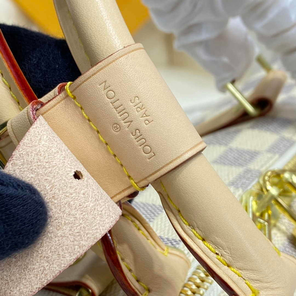 Louis Vuitton Keepall Bandoulière 50 M41416 White