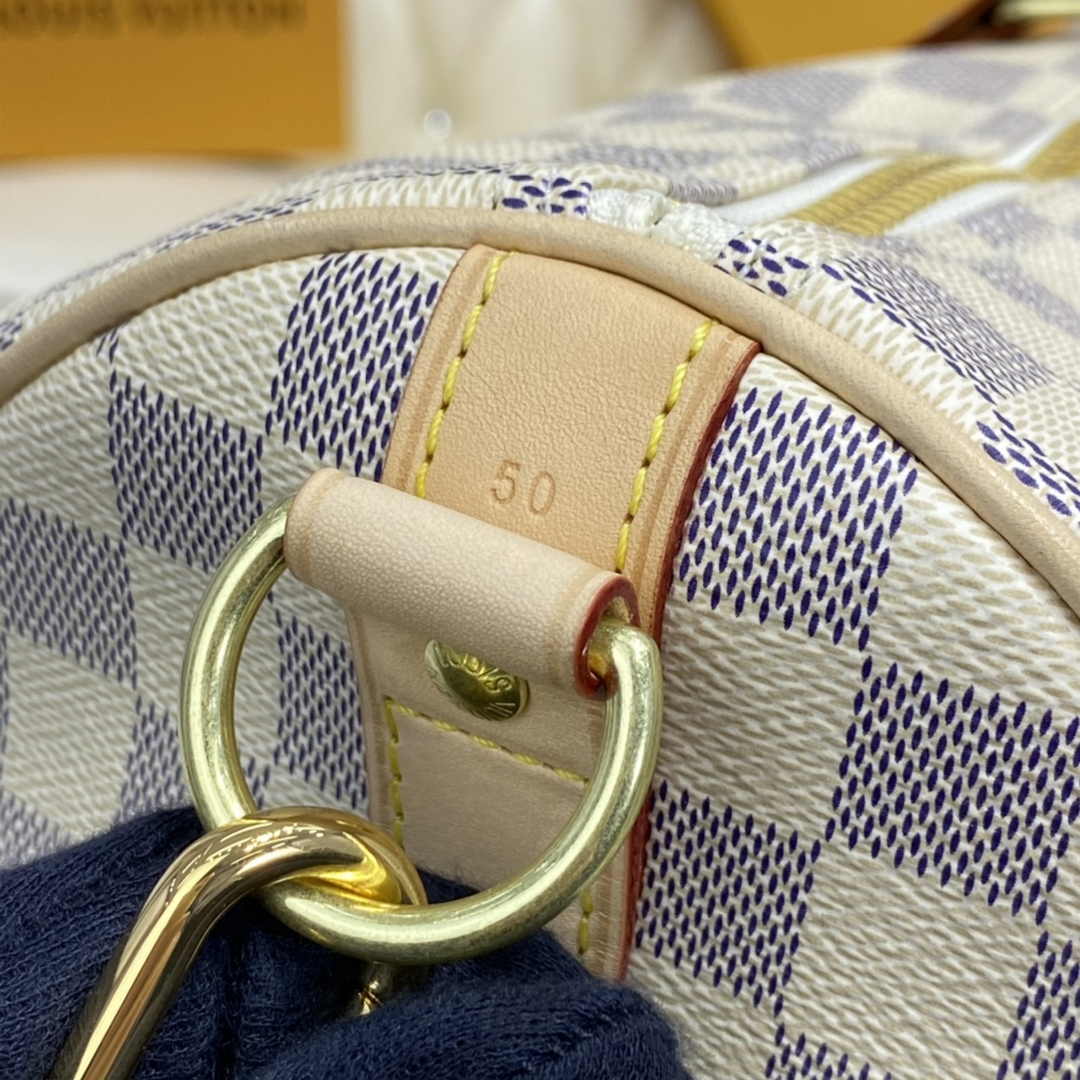 Louis Vuitton Keepall Bandoulière 50 M41416 White