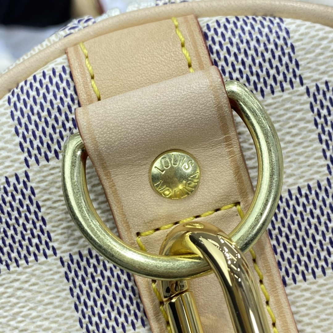 Louis Vuitton Keepall Bandoulière 50 M41416 White