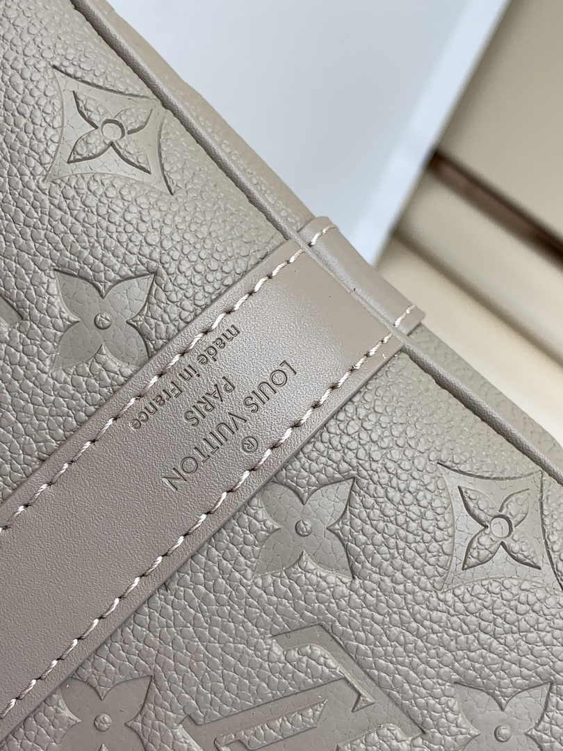 Louis Vuitton Keepall Bandoulière 50 M46114 Gray Leather