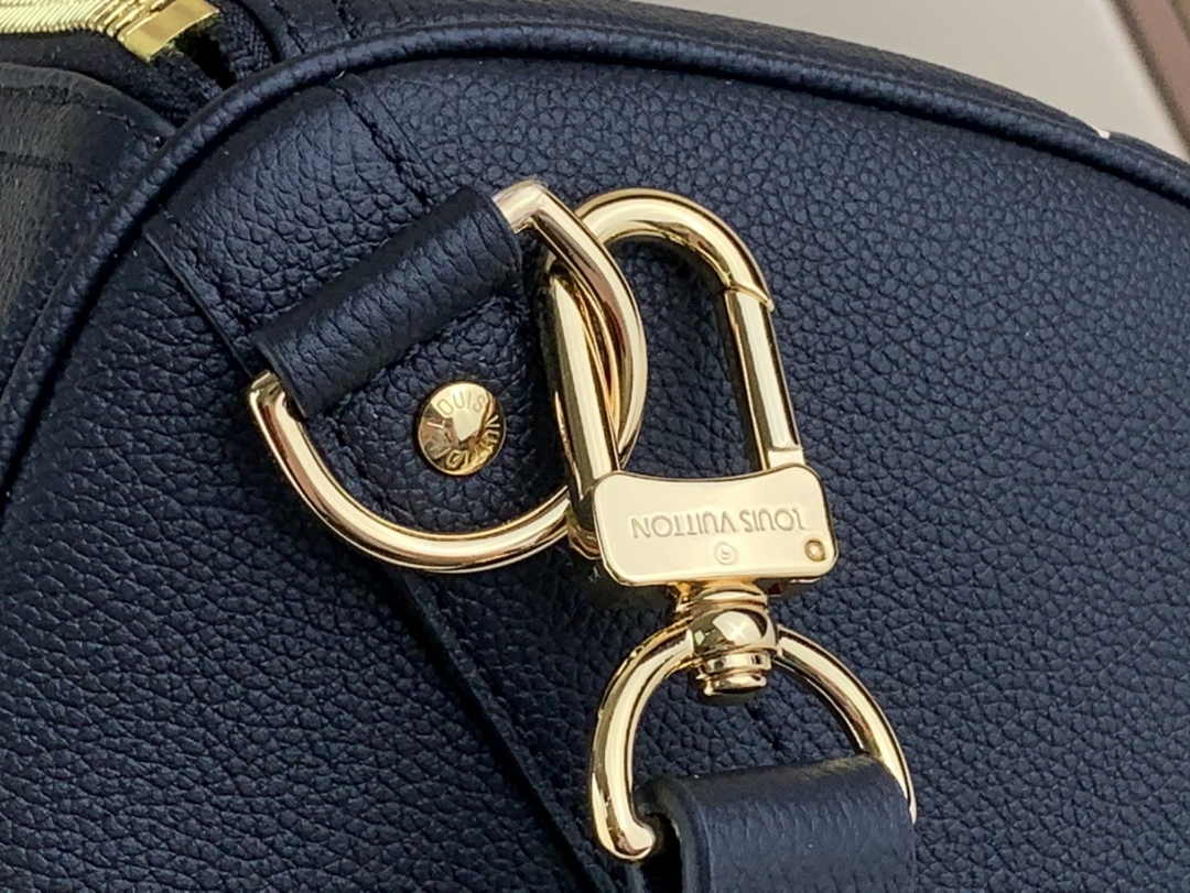Louis Vuitton Keepall Bandoulière 50 M46670 Black Leather