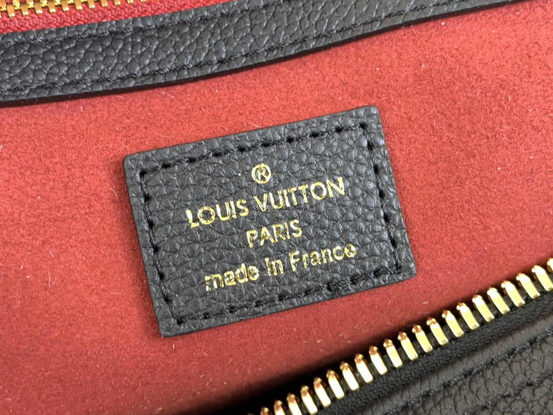 Louis Vuitton Keepall Bandoulière 50 M46670 Black Leather
