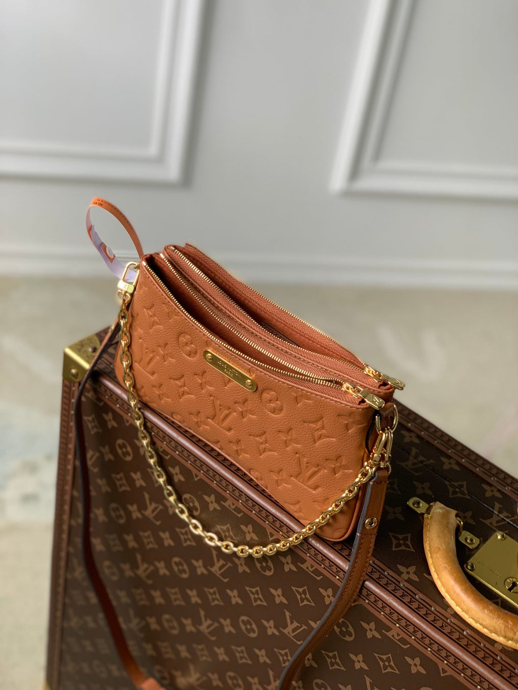 Louis Vuitton Liv Pochette Bag M83301 Brown Leather