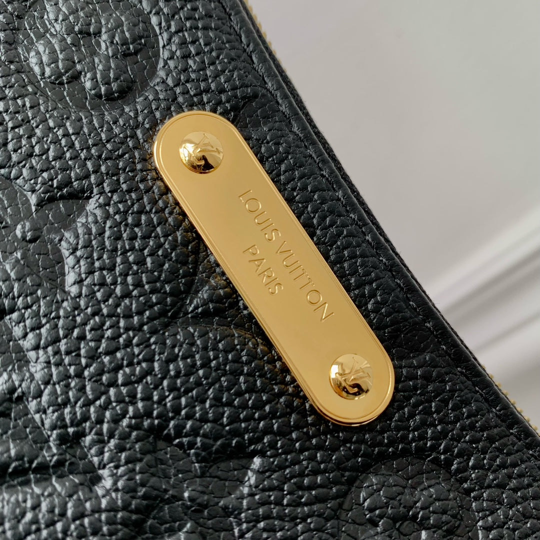 Louis Vuitton Liv Pochette Bag M83301 Black Leather