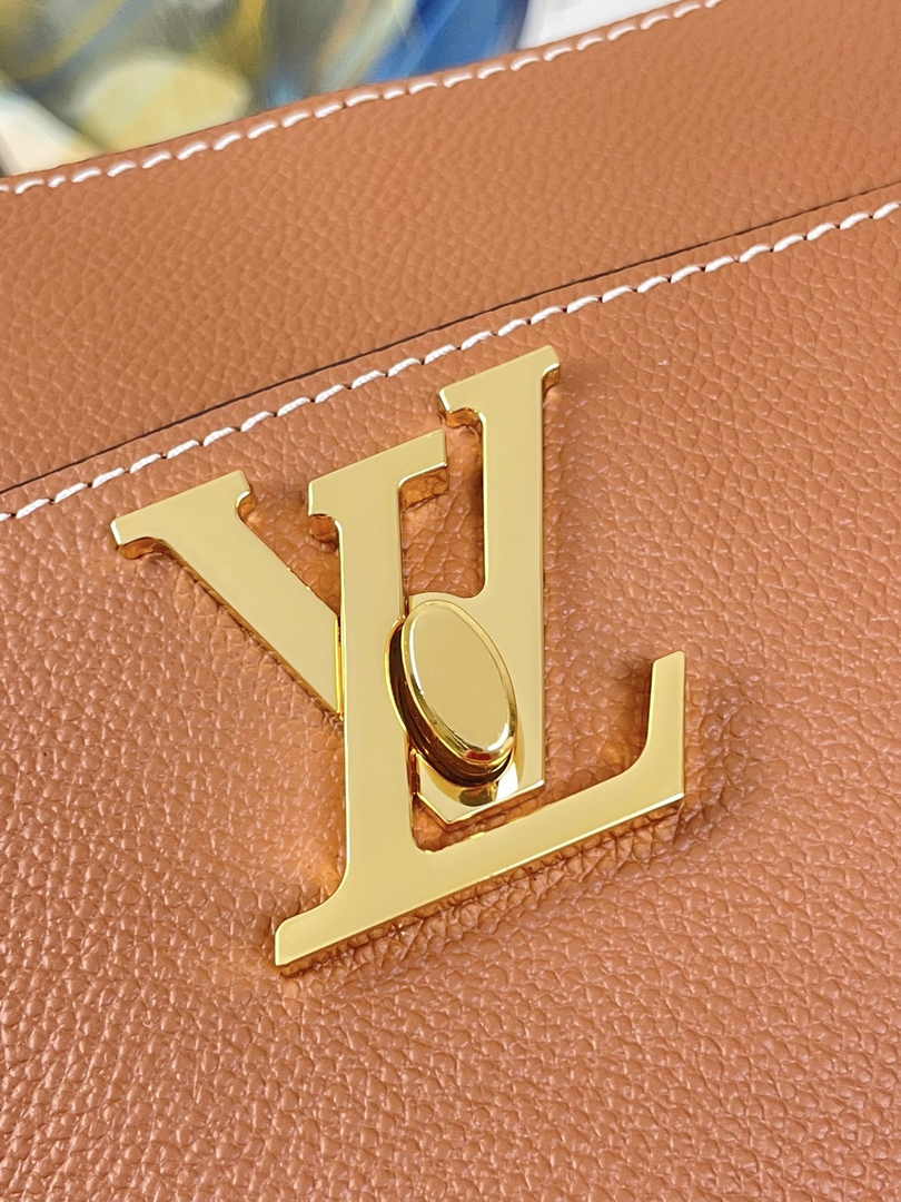 Louis Vuitton Lock and Walk Lockme M24165 Brown Grained calf leather - Default Title - View 6