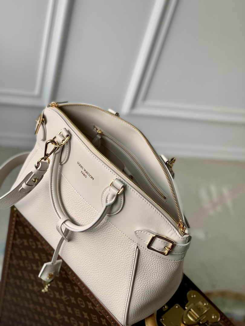 Louis Vuitton Lock It MM High End M23061 Beige Leathers - Default Title - View 9