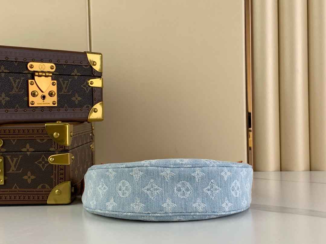 Louis Vuitton Loop Bag M24846 Sky Blue Denim
