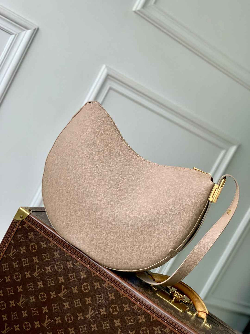 Louis Vuitton Low Key Cookie MM Bag M14635 Walnut Calf leather