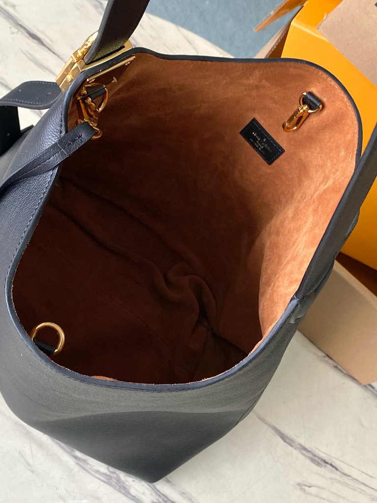 Louis Vuitton Low Key Hobo MM Bag M24856 Black Grained calfskin