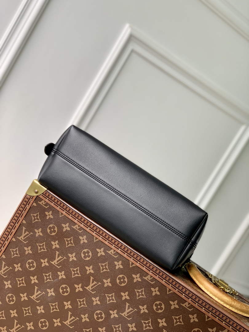 Louis Vuitton Low Key Messenger Bag M13148 Black - Default Title - View 5