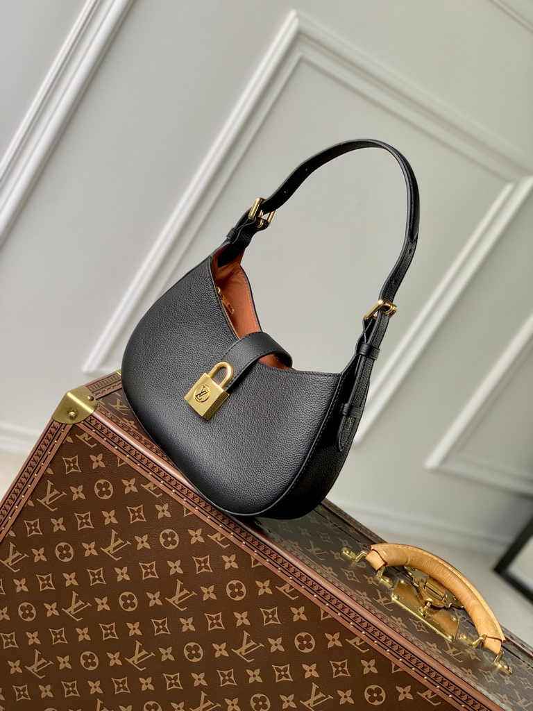 Louis Vuitton Low Key Shoulder Bag M24611 Black calfskin