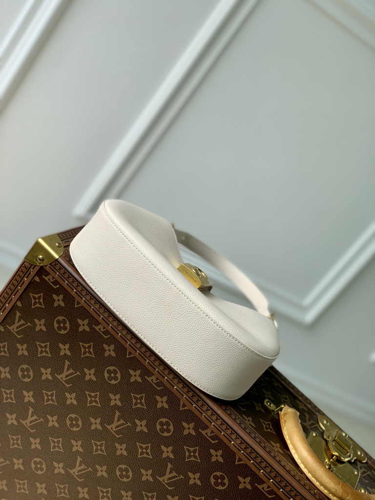 Louis Vuitton Low Key Shoulder Bag M24990 Beige calfskin - Default Title - View 4