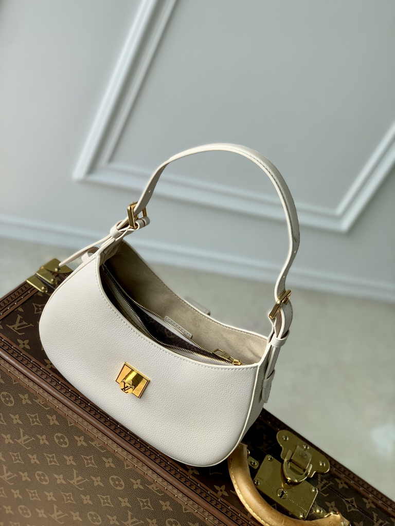 Louis Vuitton Low Key Shoulder Bag M24990 Beige calfskin - Default Title - View 5