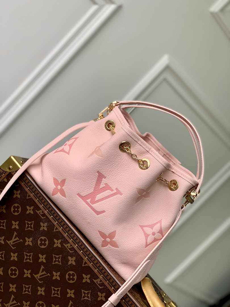 Louis Vuitton LV Bundle Bag M11283 - Default Title - View 2