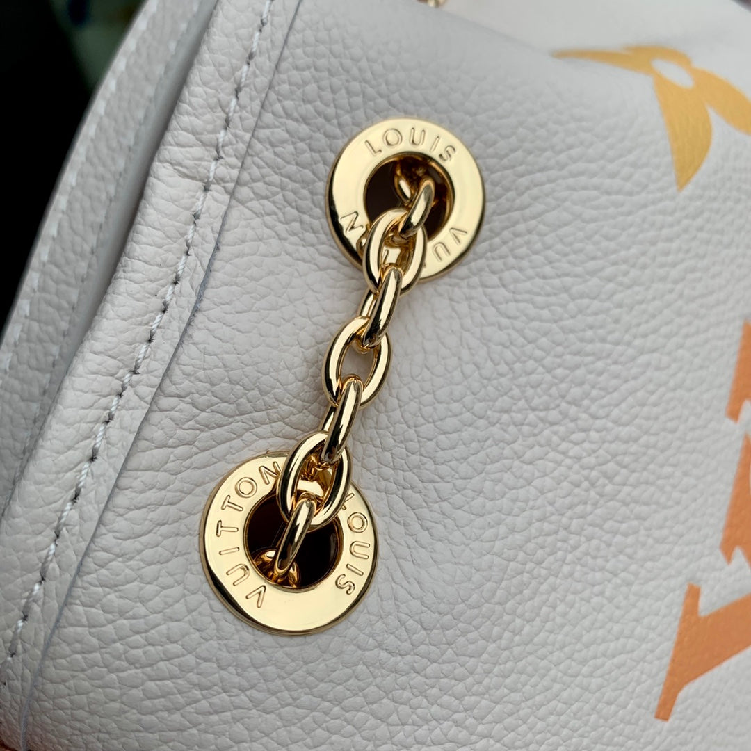 Louis Vuitton LV Bundle Bag M46545 - Default Title - View 8