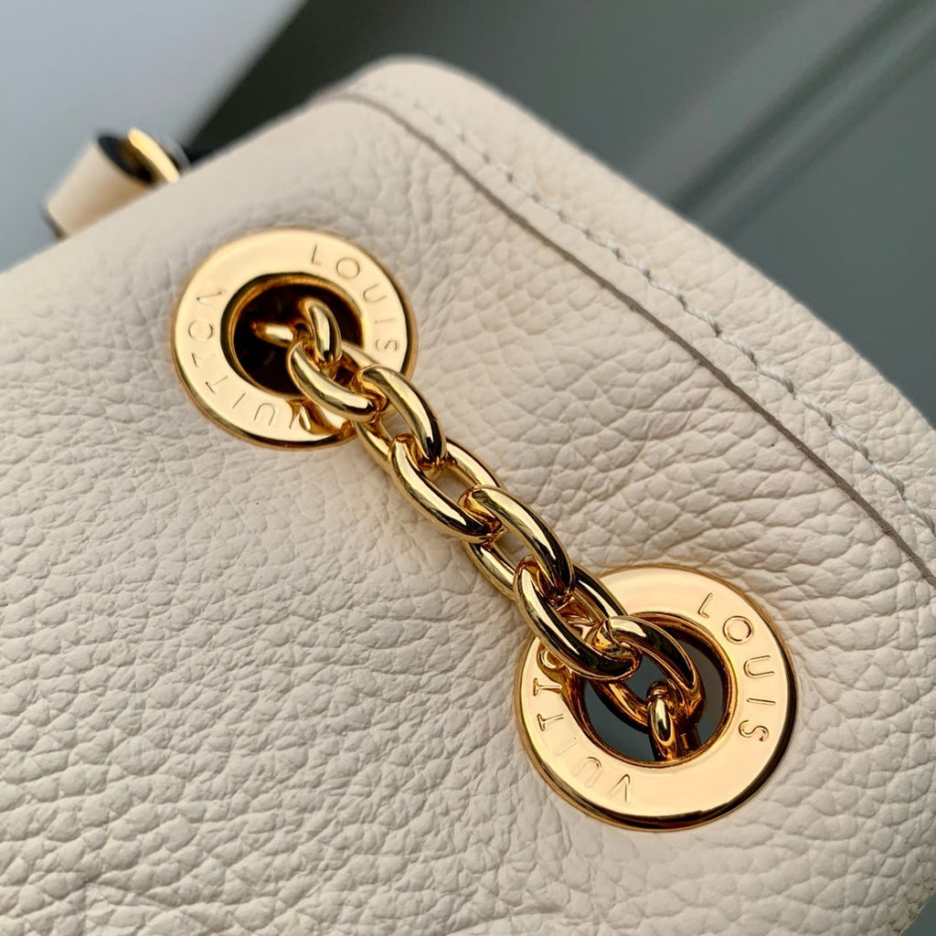 Louis Vuitton LV Bundle Bag M25452 - Default Title - View 5