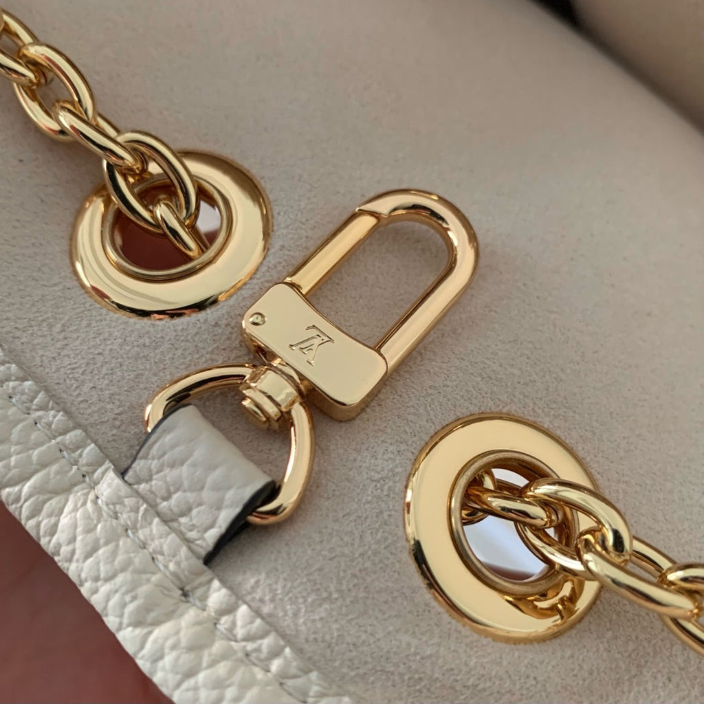 Louis Vuitton LV Bundle Bag M25452 - Default Title - View 7