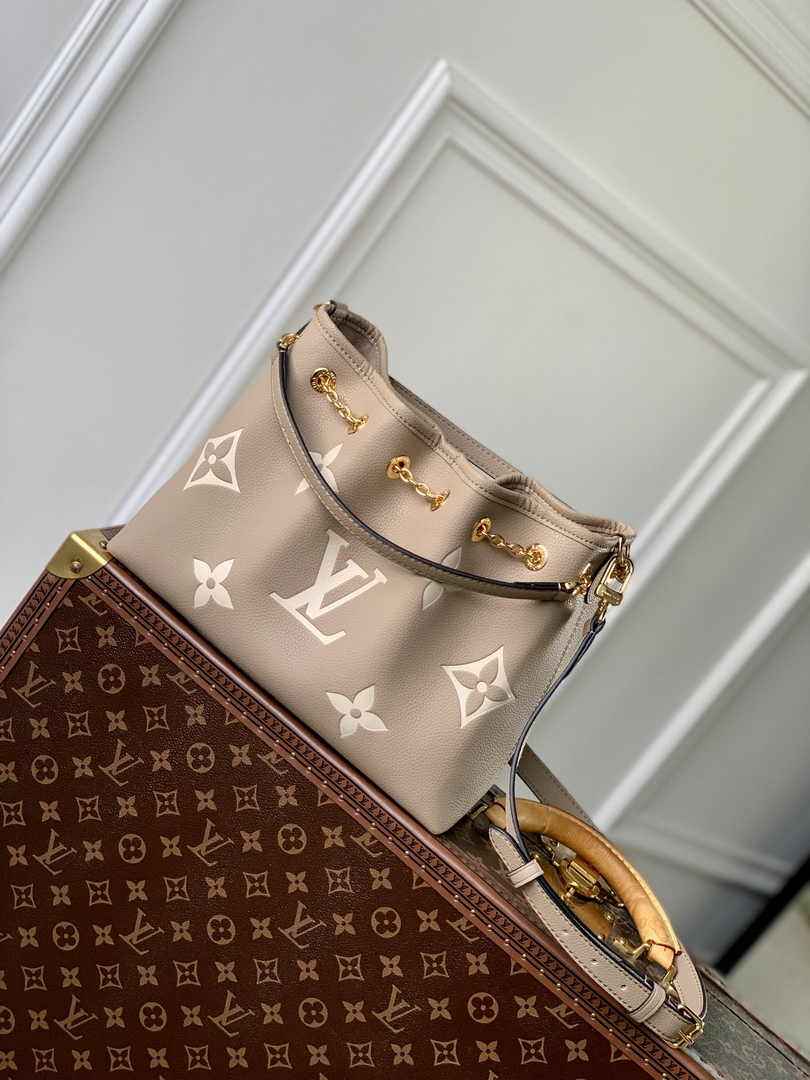 Louis Vuitton LV Bundle Bag M25453 - Default Title - View 3